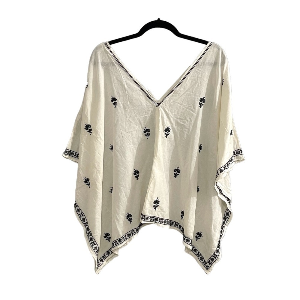 MEMOVE Cotton Embroidered V-Neck Popover Blouse White Blue 38